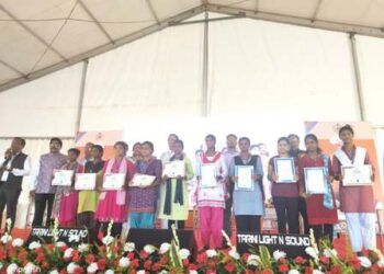 ଜିଲ୍ଲାସ୍ତରୀୟ ଗୁରୁ ଦିବସ ଉତ୍ସବ ଏବଂ ବିଦ୍ୟର୍ଥୀ ସମ୍ବର୍ଦ୍ଧନା ସମାରୋହ ୨୦୨୪ ଅନୁଷ୍ଠିତ