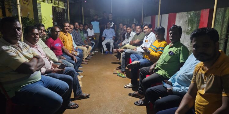 ମୁକାମେଶ୍ୱର  ଗଣେଶ ମଣ୍ଡପ ଛକରେ ସେମିମାକ୍ସ ଲାଇଟ ଲାଗିଲା