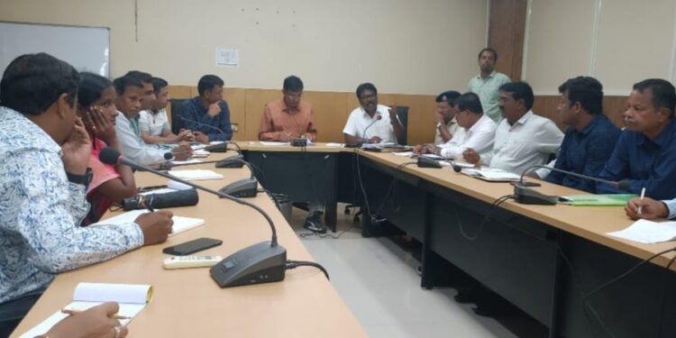 ପାରଳଖେମୁଣ୍ଡି ଠାରେ ଜିଲ୍ଲାସ୍ତରୀୟ ବିକାଶ ମେଳା ପାଇଁ ପ୍ରସ୍ତୁତି ବୈଠକ ଅନୁଷ୍ଠିତ