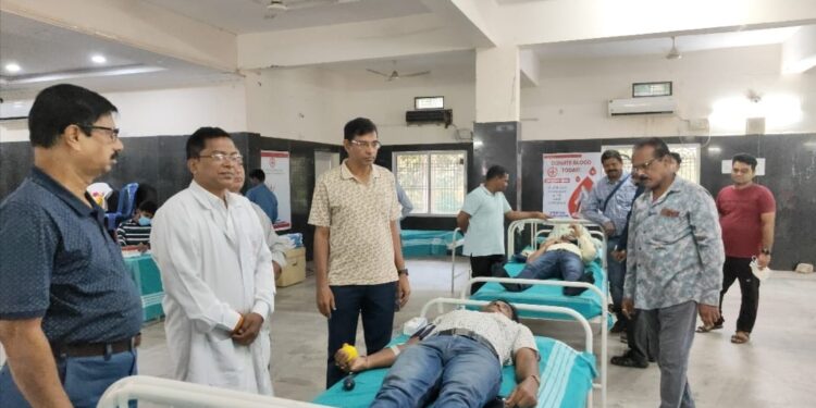 ପାରଳାଖେମୁଣ୍ଡି ସ୍ଥିତ ବିଜୁ କଲ୍ୟାଣ ମଣ୍ଡପ ଜିଲ୍ଲା ପ୍ରଶାସନ ତରଫରୁ ରକ୍ତ ଦାନ ଶିବିର ଅନୁଷ୍ଠିତ