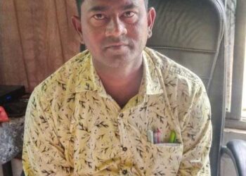 PRINCIPAL, GOVT HIGHER SECONDARY SCHOOL, GOPALPUR, DIST- KALAHANDI TRAPPED BY ODISHA VIGILANCE WHILE ACCEPTING BRIBE RS.10,000/-