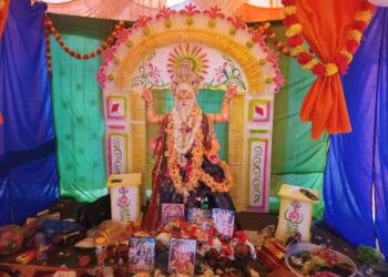 ପୂଜା ମଣ୍ଡପରେ ପୂଜିତ ହେଲେ ବିଶ୍ୱକର୍ମା
