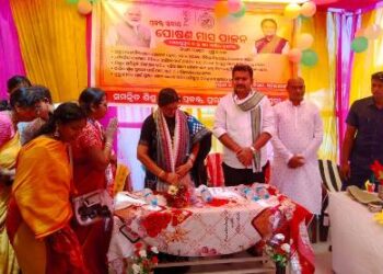 ଅଙ୍ଗନବାଡ଼ି କେନ୍ଦ୍ର ପରିଦର୍ଶନ କଲେ ଉପ ମୁଖ୍ୟମନ୍ତ୍ରୀ