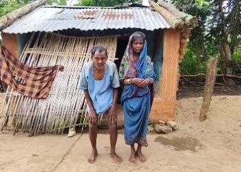 ବେସାହାରା ବୃଦ୍ଧ ଦମ୍ପତିଙ୍କୁ ଦଇବ ସାହା