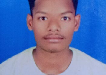 କେରେବା ଗ୍ରାମର ଛାତ୍ର ନବେଶ ଶବର ଚର୍ଚ୍ଚାରେ ପଡିଛି – ଡାକ୍ତର ପାଠ ପଡିବେ ବୁର୍ଲା ବିମ୍ ସାର