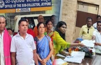 ମୁର୍ତ୍ତାହାଣ୍ଡି ସରପଞ୍ଚଙ୍କ ପଦ ରଦ୍ଦ ନେଇ ଜୟପୁର ଉପଜିଲ୍ଲାପାଳଙ୍କୁ ଦାବି ପତ୍ର