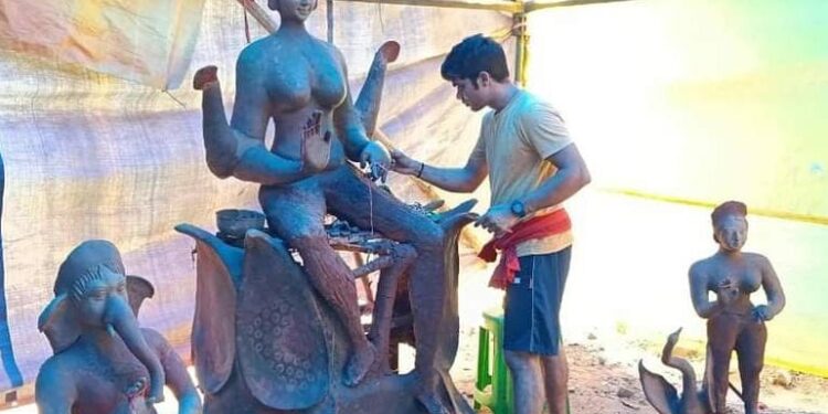 ସ୍ବପ୍ନ କଣ ସତ ହେବ ! ନା ବଣମଲ୍ଲି ବଣରେ ଫୁଟି ମଉଳି ଯିବ