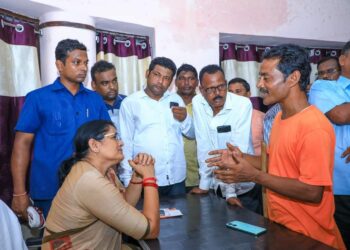 ସମସ୍ୟାର ସମାଧାନ ପାଇଁ ଉପ ମୁଖ୍ୟମନ୍ତ୍ରୀ ସପ୍ତାହରେ ଗୋଟିଏ ଦିନ ଜନଶୁଣାଣୀ ପାଇଁ ସମୟ ଦେବାକୁ ଗୋପ ସୁରକ୍ଷା ମଞ୍ଚ ର ଦାବି