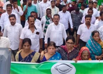 ଗୋପ ବ୍ଲକ ଅଧ୍ୟକ୍ଷା ଙ୍କ ସପକ୍ଷରେ ଜିଲ୍ଲା ବିଜେଡ଼ି ପକ୍ଷରୁ ଗୋପ ଥାନା ଘେରାଉ 