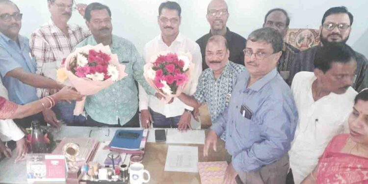 ବାଉରୀ ବନ୍ଧୁ ଉଚ୍ଚ ମାଧ୍ୟମିକ ବିଦ୍ୟାଳୟ : ନୁତନ ଅଧ୍ୟକ୍ଷଙ୍କ ଦାୟିତ୍ଵ ଗ୍ରହଣ 