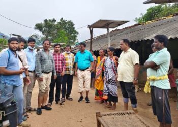 ଝାଡାବାନ୍ତିରେ ଆକ୍ରାନ୍ତ ଘଟଣା : ସ୍ୱାସ୍ଥ୍ୟ ବିଭାଗର ଏକ ଉଚ୍ଚସ୍ତରୀୟ ଟିମ୍‌‌ ଗାଁରେ ପହଞ୍ଚି ସ୍ୱାସ୍ଥ୍ୟବସ୍ଥା ଯାଞ୍ଚ ଆରମ୍ଭ