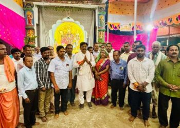 ପୂର୍ବତନ ମନ୍ତ୍ରୀ ବୁଲିଲେ ମାହାଙ୍ଗା ରେ ପୂଜା ମଣ୍ଡପ