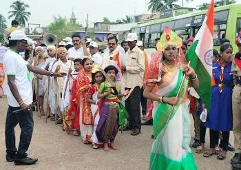 ପିପିଲି ରେ ଗାନ୍ଧୀ ଓ ଶାସ୍ତ୍ରୀ ଜୟନ୍ତୀ ଉପଲକ୍ଷେ ”ସ୍ଵଛତା ହିଁ ସେବା” ସଚେତନତା ପଦଯାତ୍ରା ଅନୁଷ୍ଠିତ