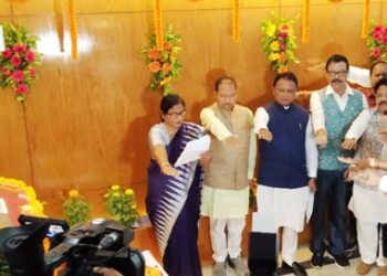 ବିଧାନସଭା : ପ୍ରଥମ ଦିବସରୁ କମ୍ପିଲା – ଶୀତକାଳୀନ ଅଧିବେଶନ