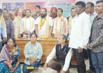 ବନ୍ଦେ ଉତ୍କଳ ଲୋକକଳା ମହାସଂଘର ରାଜ୍ୟସ୍ତରୀୟ କର୍ମଶାଳା ଓ ସମୀକ୍ଷା ବୈଠକରେ କଳାକାରଙ୍କ ବିଭିନ୍ନ ସମସ୍ୟା ନେଇ ଦାବୀ