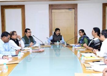 ପିଆର୍‌ଏମ୍‌ ମେଡିକାଲ କଲେଜକୁ ସ୍ୱୟଂସଂପୂର୍ଣ୍ଣ କରାଯିବା ଉପରେ ଗୁରୁତ୍ୱ  ନିରାମୟ କେନ୍ଦ୍ର ୨୪ ଘଣ୍ଟା ଖୋଲା ରଖିବାକୁ ନିର୍ଦ୍ଦେଶ