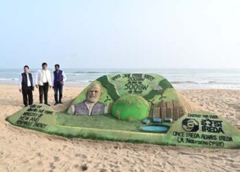 ଇରେଡାର ସିଏସ୍‌ଆର୍ ଅଭିଯାନ : ଶ୍ରୀଜଗନ୍ନାଥ ମନ୍ଦିରରେ କେନ୍ଦ୍ରମନ୍ତ୍ରୀ ଶ୍ରୀ ପ୍ରହଲ୍ଲାଦ ଯୋଶୀଙ୍କ ଦ୍ୱାରା ୧୦ ବ୍ୟାଟେରିଚାଳିତ ଯାନର ଲୋକାର୍ପଣ