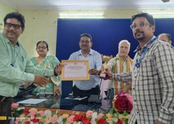 ଜନସଂଖ୍ୟା ସ୍ଥିରତା ପକ୍ଷ : ହିଞ୍ଜିଳି ବ୍ଲକ ଦ୍ଵିତୀୟ ସ୍ଥାନ ପାଇଁ ପୁରସ୍କୃତ