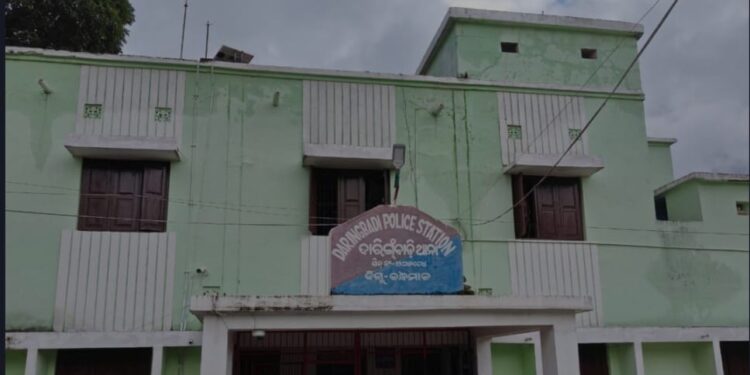 ସମ୍ପର୍କୀୟ ପୁତୁରା ବିଧବା ଖୁଡି ର ଲୁଟିନେଲା ସୁନା ଗହଣା : ୨ ମହିଳା ଗିରଫ – ଜଣେ ଫେରାର : ତଦନ୍ତ ଅବ୍ୟାହତ