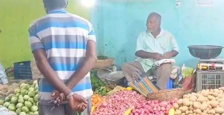 ଅର୍ଦ୍ଧ ଶତକ ମାରିଛି ଆଳୁ