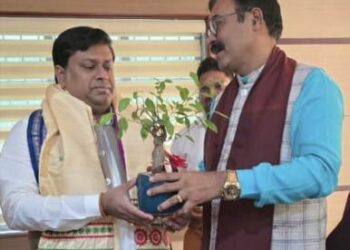 କେନ୍ଦ୍ର ଗଣ ଶିକ୍ଷାମନ୍ତ୍ରୀଙ୍କ ଦିନିକିଆ କନ୍ଧମାଳ ଗସ୍ତ : ବିଭିନ୍ନ ଉନ୍ନୟନ କାର୍ଯ୍ୟର ସମୀକ୍ଷା ଓ ପରିଦର୍ଶନ