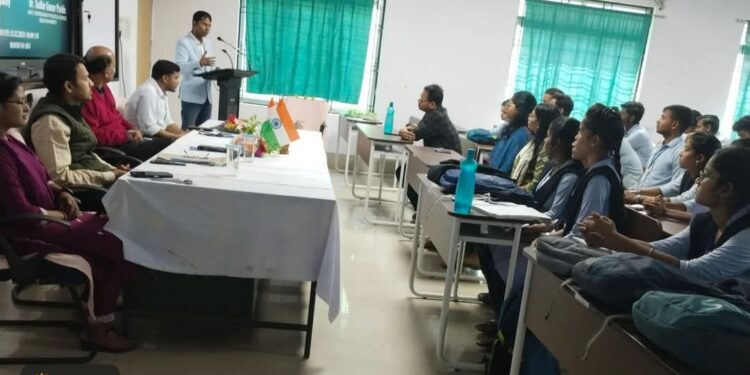 ଅନ୍ତର୍ଜାତୀୟ ରାଜନୀତି ଶାସ୍ତ୍ର ଉପରେ ଆଲୋଚନା ଚକ୍ର