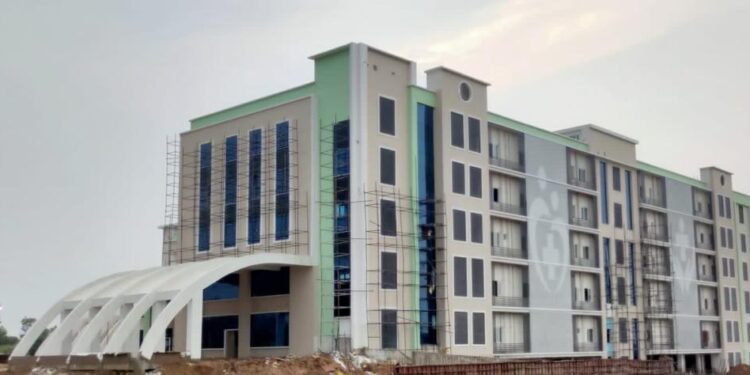 ଓଡ଼ିଶାର ସ୍ଥପତି ତାରା ପ୍ରସାଦ ଧଳଙ୍କୁ ପାଣିକୋଇଲିରେ ଟ୍ରମା କେୟାର ସୁବିଧା ପାଇଁ :  ‘ହେଲଥକେୟାର ଆର୍କିଟେକ୍ଟ ଅଫ ଦି ଇୟର ୨୦୨୪’ ପୁରସ୍କାର