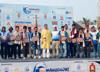 ଖେଳକୁଦ, ସମୁଦ୍ରପହଁରା ରେ କମ୍ପୁଛି ବେଳାଭୂମି ମହୋଦଧି ଦିବସ ରେ ବିଚ ଓସେନ ସ୍ପୋର୍ଟ୍ସ ଦେଶ ବିଦେଶ ର ୩୮୦ କ୍ରୀଡ଼ାବିତ ଙ୍କ ଅଂଶଗ୍ରହଣ