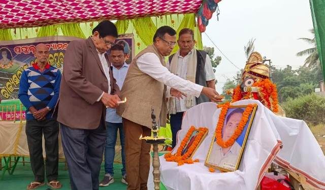 ରାଜ୍ୟସ୍ତରୀୟ ଗୋପାଳପୁର କପ ଫୁଟବଲ ଟୁର୍ନାମେଣ୍ଟ ଉଦଘାଟିତ : ସରଧାପୁର ସ୍ପୋର୍ଟସ ଆସୋସିଏସନ ୩-୦ରେ ବିଜୟୀ