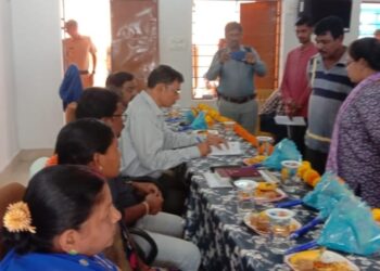 କାଶୀନଗର ବ୍ଲକ ଅଲଡ଼ା ଗ୍ରାମ ଠାରେ ଗଜପତି ଜିଲ୍ଲାପାଳଙ୍କ ଜନ ଅଭିଯୋଗ ଶୁଣାଣୀ ଅନୁଷ୍ଠିତ