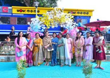 खोरधारोड रेलवे स्टेशन पर मल्टी ब्रांडेड रेल कोच रेस्तरां