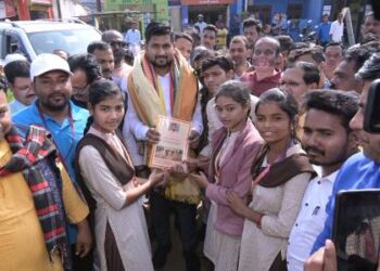 ଆଦିବାସୀ ମହାବିଦ୍ୟାଳୟର ୩୭ ତମ ବାର୍ଷିକ କ୍ରୀଡା ଉତ୍ସବ ଉଦଘାଟନ