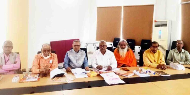 ସରସ୍ବତୀ ପୂଜାର ଭିନ୍ନମତକୁ ନେଇ ଆଲୋଚନାଚକ୍ର