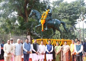 ବିଧାନସଭା ପରିସରରେ ନେତାଜୀ ସୁଭାଷ ଚନ୍ଦ୍ର ବୋଷ ଓ ବୀର ସୁରେନ୍ଦ୍ର ସାଏଙ୍କୁ ଶ୍ରଦ୍ଧାଞ୍ଜଳି