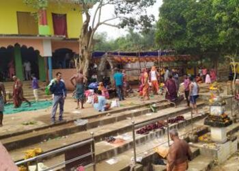 ପ୍ରାଚୀ ତ୍ରିବେଣୀ ଘାଟରେ ବୁଡ଼ ପକାଇଲେ ହଜାର ହଜାର ଶ୍ରଦ୍ଧାଳୁ
