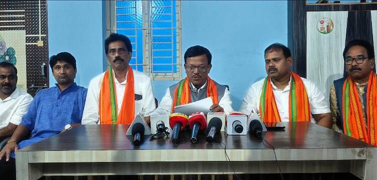 ପ୍ରବାସୀ ଭାରତୀୟ ଦିବସ ପାଳନ ଉପଲକ୍ଷେ ସାମ୍ୱାଦିକ ସମ୍ମିଳନୀ