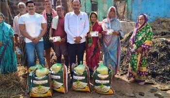କୁଳାସର ଅଗ୍ନୀ ବିପନ୍ନଙ୍କୁ ସହାୟତା ଦେଲେ – ଜିଲ୍ଲା ପରିଷଦ ଅଧ୍ୟକ୍ଷ ଇଂ ଦେବାଶିଷ ପଟ୍ଟନାୟକ