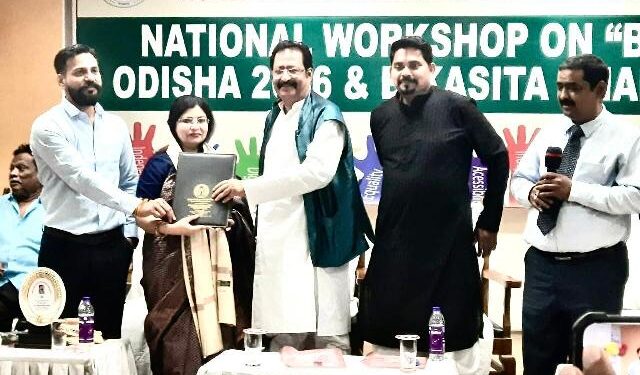 କାବେରୀ ବେହେରାଙ୍କୁ ଡକ୍ଟରେଟ ଉପାଧି ପ୍ରଦାନ