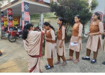 ବାଙ୍କୀ ଉପଖଣ୍ଡର ୧୧ଗୋଟି ପରୀକ୍ଷା କେନ୍ଦ୍ରରେ ୨୦୫୧ଜଣ ଛାତ୍ରଛାତ୍ରୀ ମାଟ୍ରିକ୍ ପରୀକ୍ଷା ଦେଲେ (ଫଟୋ ସହ)