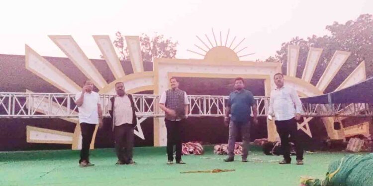 ନୂଆ ରୂପ ଓ ନୂଆ ଢଙ୍ଗରେ ସଜେଇ ହେଉଛି ମହୋତ୍ସବ ପଡିଆ