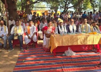 ଆଦିବାସୀ ଙ୍କ ପାରମ୍ପରିକ ରୀତି ନୀତିରେ ନିଆରା ଢଙ୍ଗ ରେ ପାଳିତ ପୁଷ ପୁନେଇ ଭେଟ୍ ଘାଟ୍