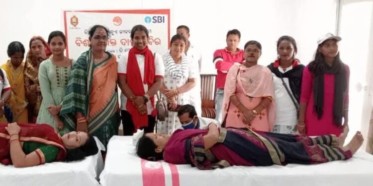 ମହିଳା ଦିବସରେ ରକ୍ତ ଓ ଚକ୍ଷୁଦାନ ଶିବିର
