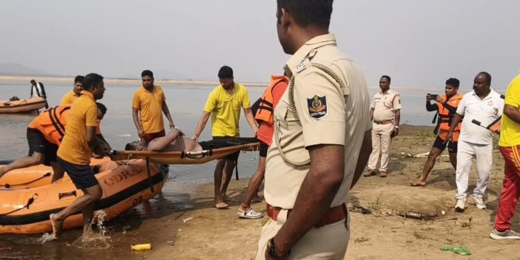 ହୋଲିରେ ଗାଧେଇବାକୁ ଯାଇ ମହାନଦୀର ଭଟ୍ଟାରିକା ନିକଟରେ ବୁଡି ଯାଇଥିବା ଯୁବକର ମୃତ ଦେହ ଉଦ୍ଧାର