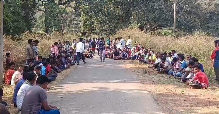 ପୂର୍ବତନ ଓ୍ବାର୍ଡମେମ୍ବରଙ୍କୁ ଗଳାକାଟି ହତ୍ୟା: ମୃତଦେହକୁ ବାଇକ୍‌ରେ ବାନ୍ଧି ଘୋଷାଡ଼ି ଘୋଷାଡ଼ି ନେଇ ରାସ୍ତାରେ ଫିଙ୍ଗି ଦେଲେ