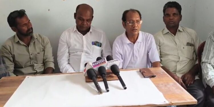 ଗୁମ୍ମା ବ୍ଲକ କଂଗ୍ରେସ କମିଟି ପକ୍ଷରୁ ପ୍ରେସ୍ ମିଟ