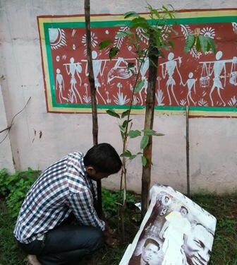 ବୃକ୍ଷ ପ୍ରେମରେ କମ୍ପ୍ୟୁଟର କର୍ମଚାରୀ ରବି ଦାସ