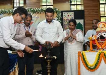 ଓଡ଼ିଆ ପକ୍ଷ ପାଳନ ଅବସରରେ ହସ୍ତଶିଳ୍ପ ସଚେତନତା ଶିବିର