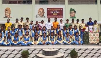 ଓଡ଼ିଶା ଆଦର୍ଶ ବିଦ୍ୟାଳୟରେ ଉତ୍କଳ ଦିବସ ପାଳନ