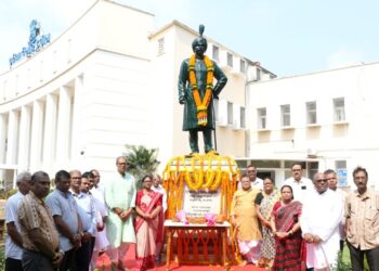 ବିଧାନସଭା ପରିସରରେ ପାରଳା ମହାରାଜା କୃଷ୍ଣଚନ୍ଦ୍ର ଗଜପତିଙ୍କ ଜୟନ୍ତୀ ପାଳିତ
