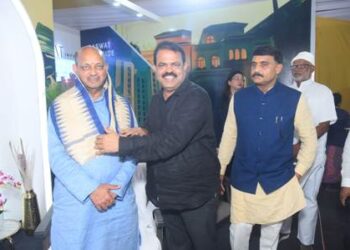 କ୍ରେଡାଇ ଓଡ଼ିଶା ହୋମ୍ ଆଣ୍ଡ ଡେକୋର ଏକ୍ସପୋରେ ଯୋଗ ଦେଲେ : ବିଜେପି ରାଜ୍ୟ ସଭାପତି ମନମୋହନ ସାମଲ ଓ ରାଜ୍ୟସଭା ସାଂସଦ ସୁଜିତ କୁମାର